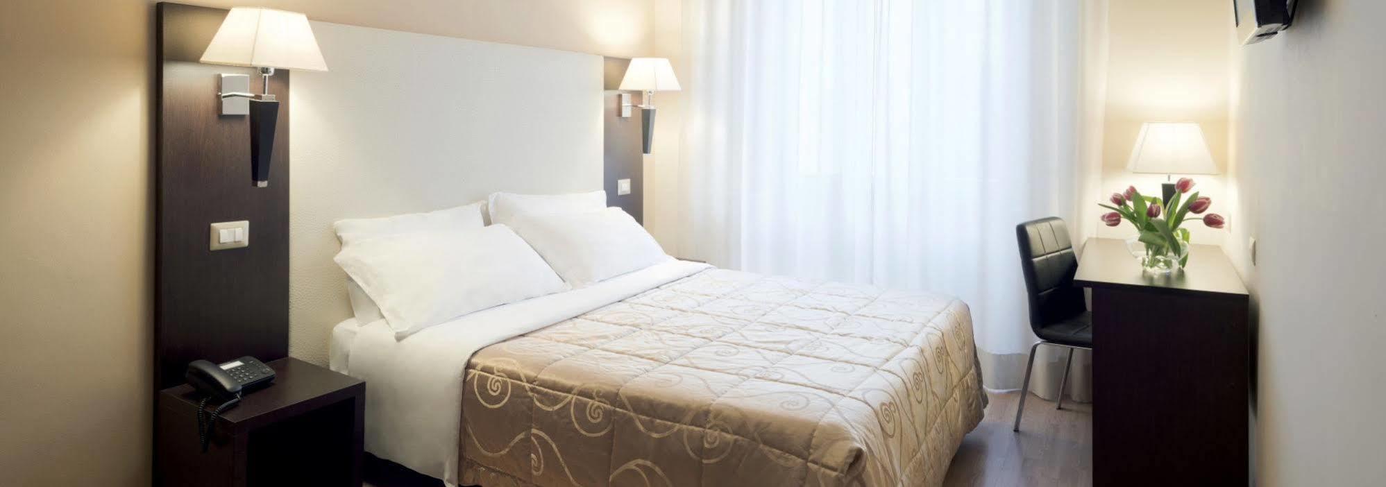Hotel Aurora Pavie Extérieur photo